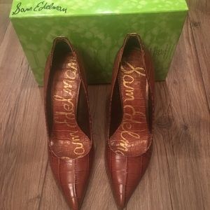 Women’s 7 1/2 Sam Edelman Heels.